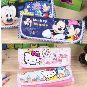 To the little baby put a small thing to train his self-management super cute cartoon pattern pencil case / bag / bag / cosmetic bag / children pencil case / children's products